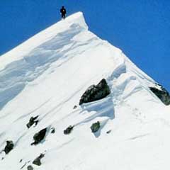 Gasherbrum I book - G I und G II Herausforderung Gasherbrum - Peter Habeler on Gasherbrum I Summit on August 10, 1975